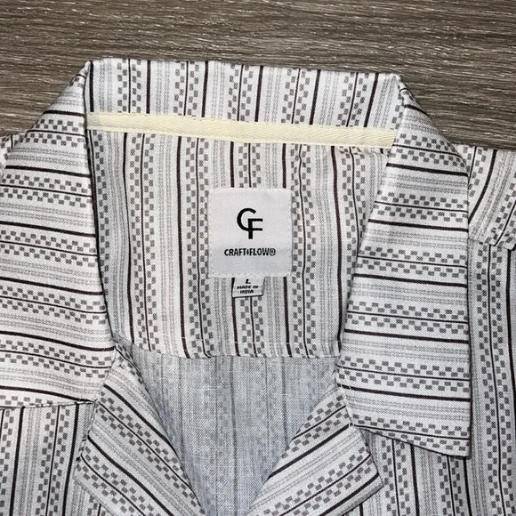 Craft & Flow button down shirt. Size L. NWT - Picture 3 of 5